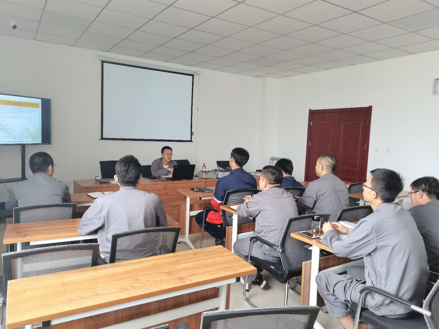 248cc��������(�й���)���޹�˾����